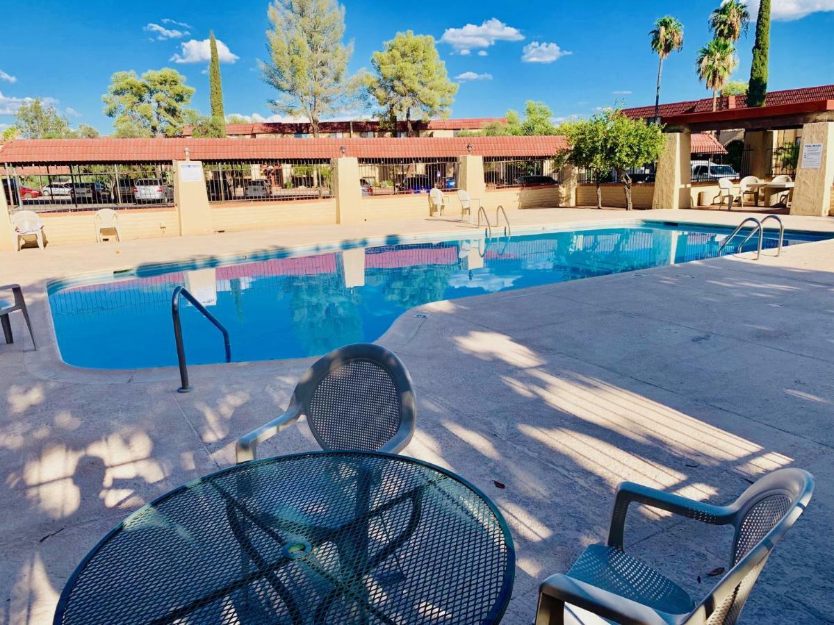 Casas Adobes Condo Tucson Exterior foto